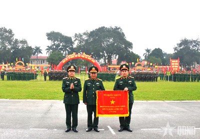 View - 	Thượng tướng Trương Thiên Tô dự Lễ ra quân huấn luyện Trung đoàn 692